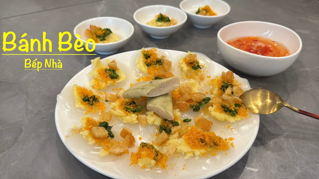 BÁNH BÈO - Bí Quyết Đổ Bánh Bèo Có Đồng Tiền Xoáy Bên Trong .