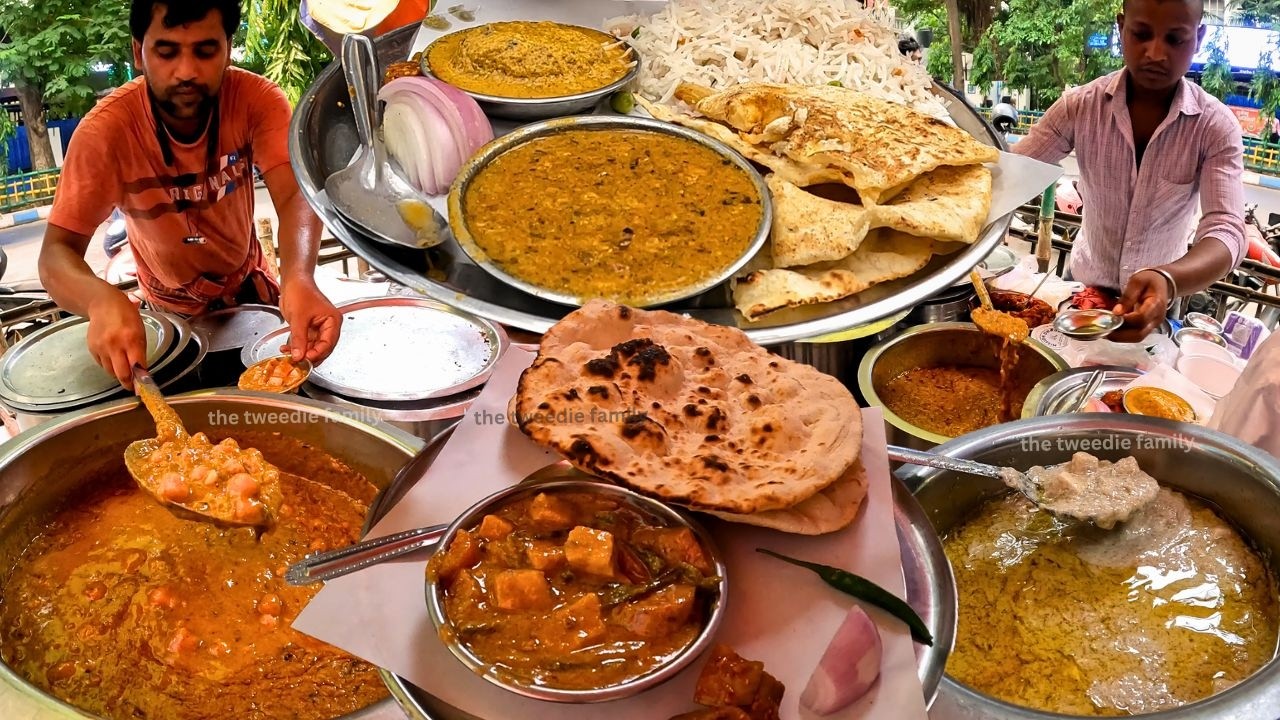 CHEAPEST Food in Kolkata | Mix VEG Rice with 2 Veg Sabzi & Roti Thali 50₹/- | Indian Street food
