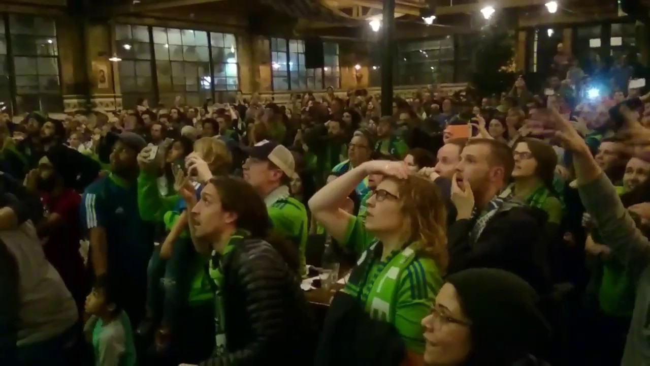 Fan Reaction - MLS Cup 2016 - Seattle Sounders Win