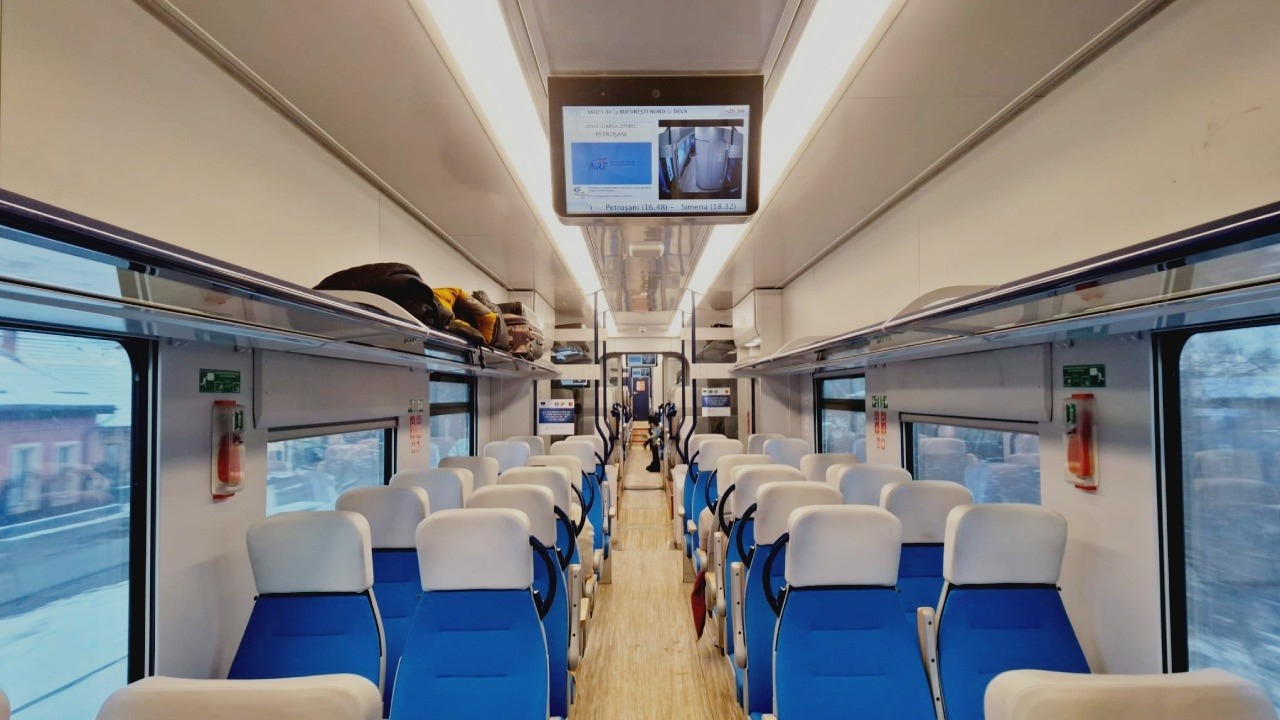 NEW ALSTOM Coradia Stream in Romania! 🇷🇴 Winter Journey through Jiu Defile | Only railways