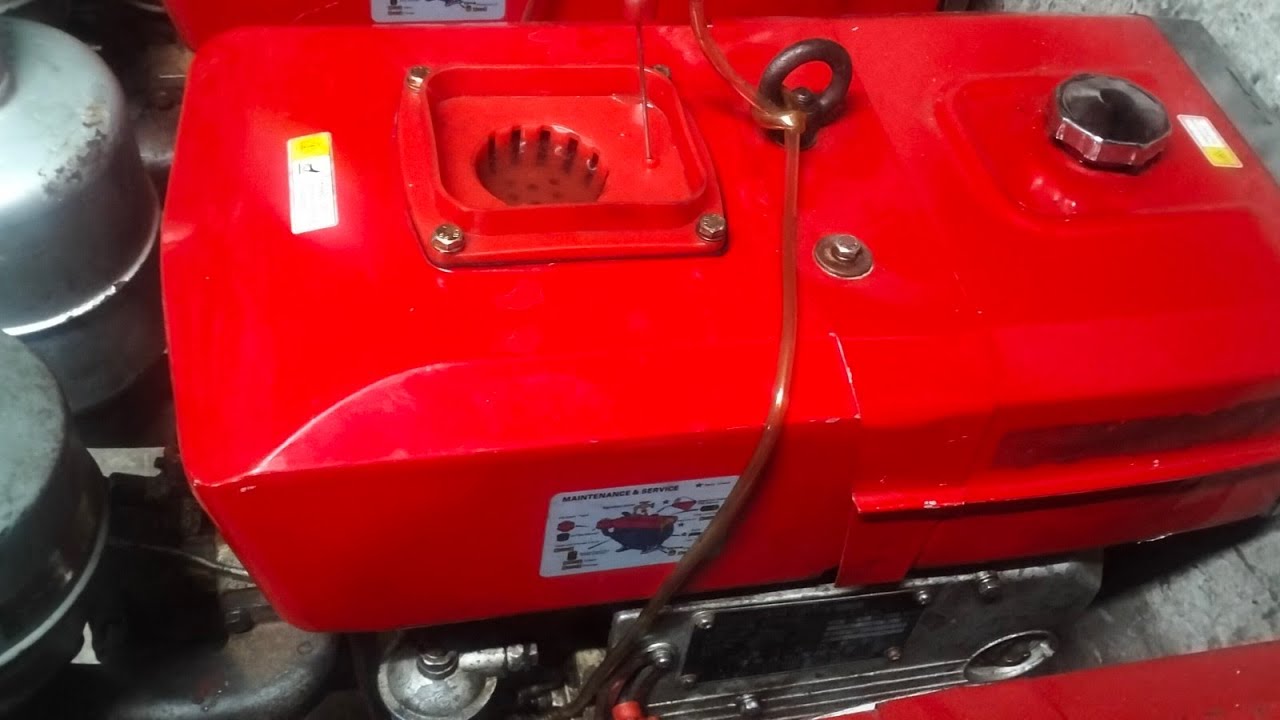 এটি হচ্ছে একটি 25 হর্সের ইঞ্জিন এটাকে সার্ভিসিং করা হলো।