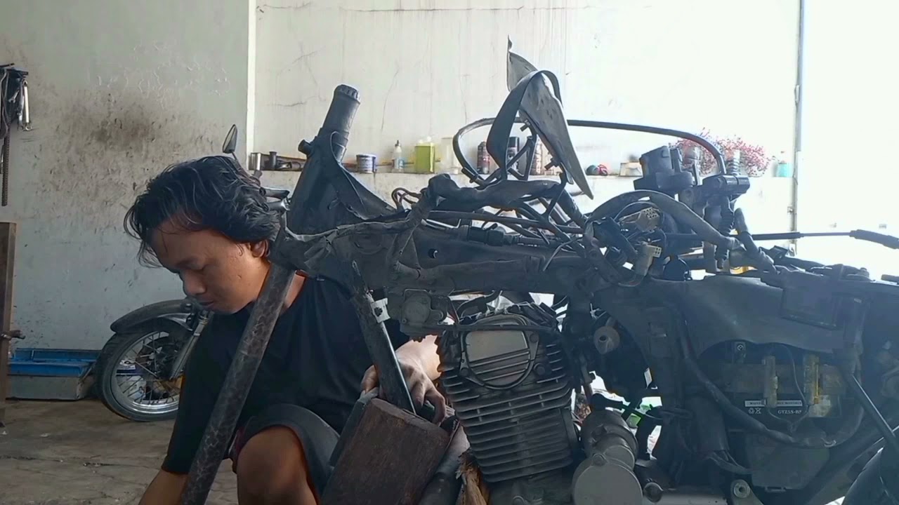 rangka depan mega pro penyok parah | proses cepat | alat sederhana | 085732588710