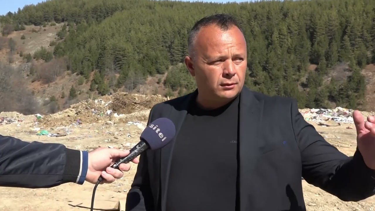 Се затрупува крушевската депонија за да се спречи нејзино запалување и пожар на околната шума