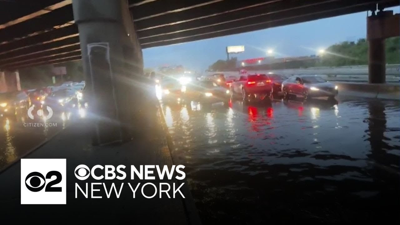 Cars stuck on flooded highway in New Jersey