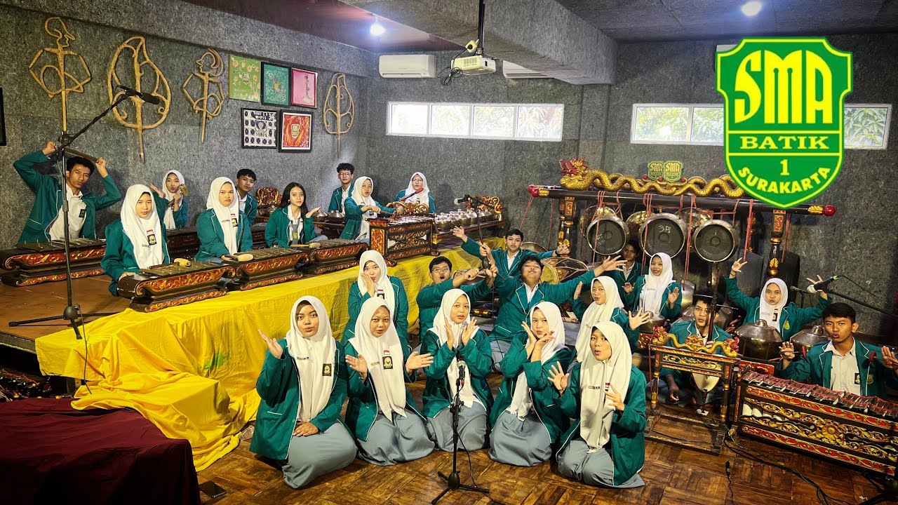 LOMBA KARAWITAN SANGKATAMA UPGRIS (SMA BATIK 1 SURAKARTA)