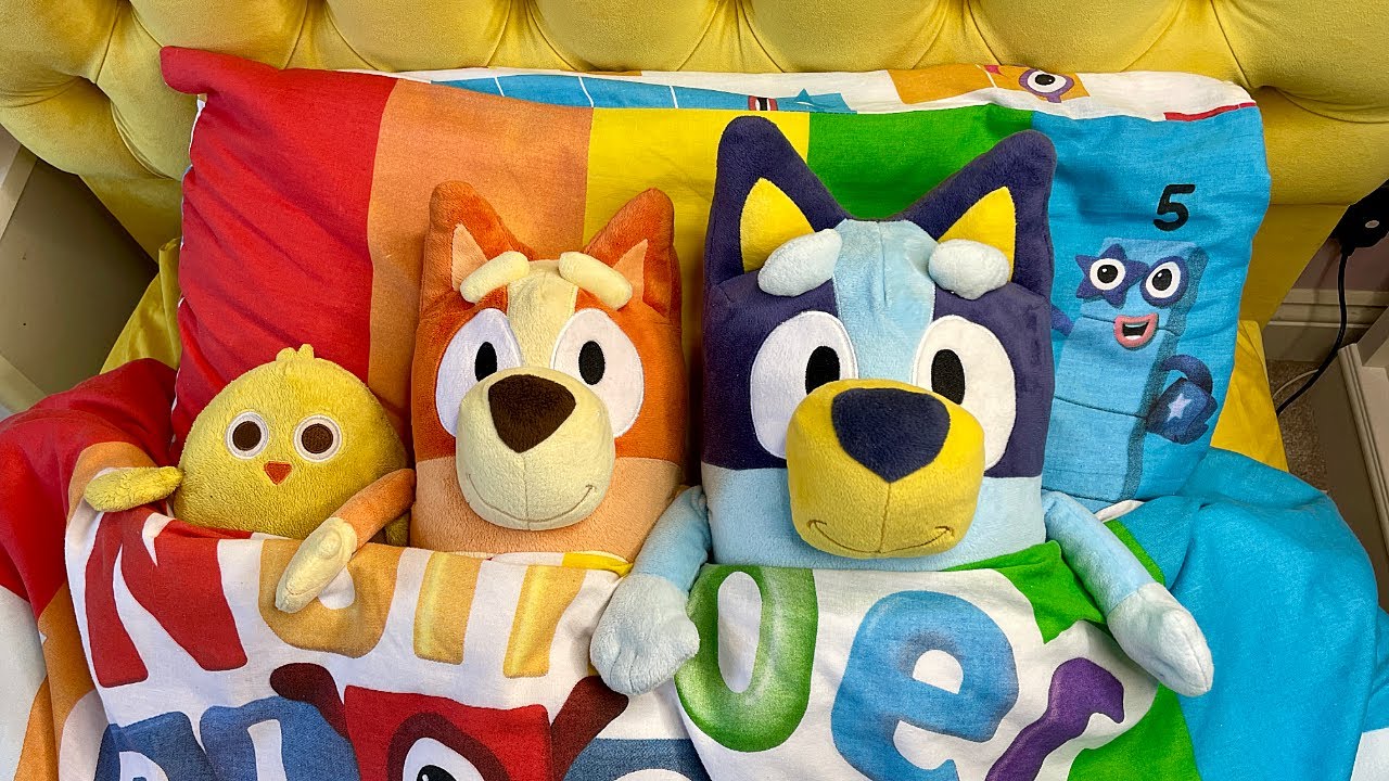 Bluey Toys Sleepover 💤