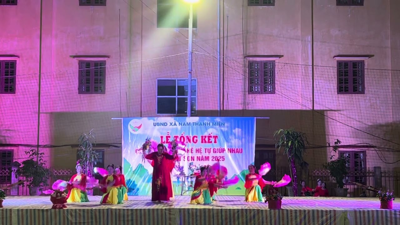 Múa chèo: Đất Nước Tình Xuân - CLB Thôn Tiêu Sơn