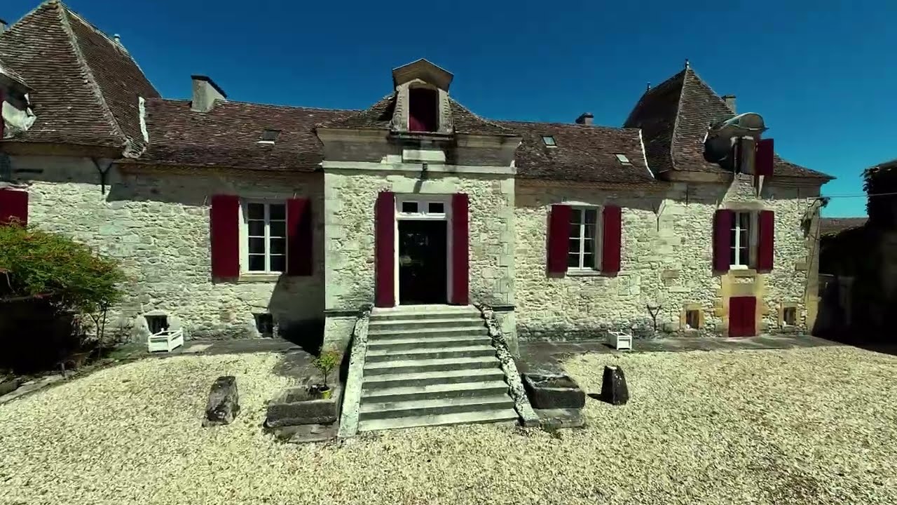 Ref. 244 - Chartreuse XVIIIe - Bergerac