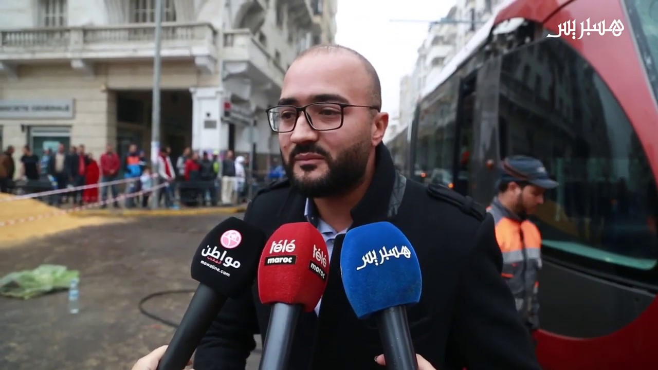 Collision entre le Tramway de Casablanca et un poids lourd اصطدام طرامواي الدار البيضاء بشاحنة ثقيلة