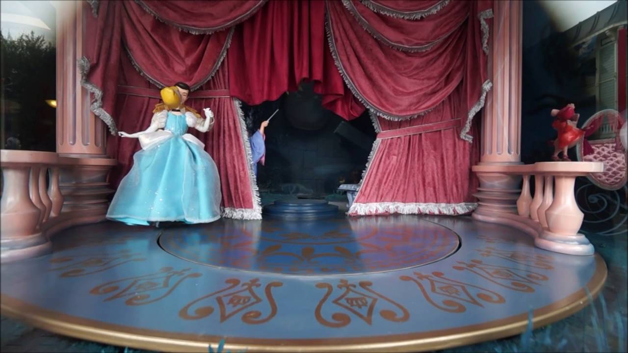 ALL of Disneyland's New(ish) Display Windows!