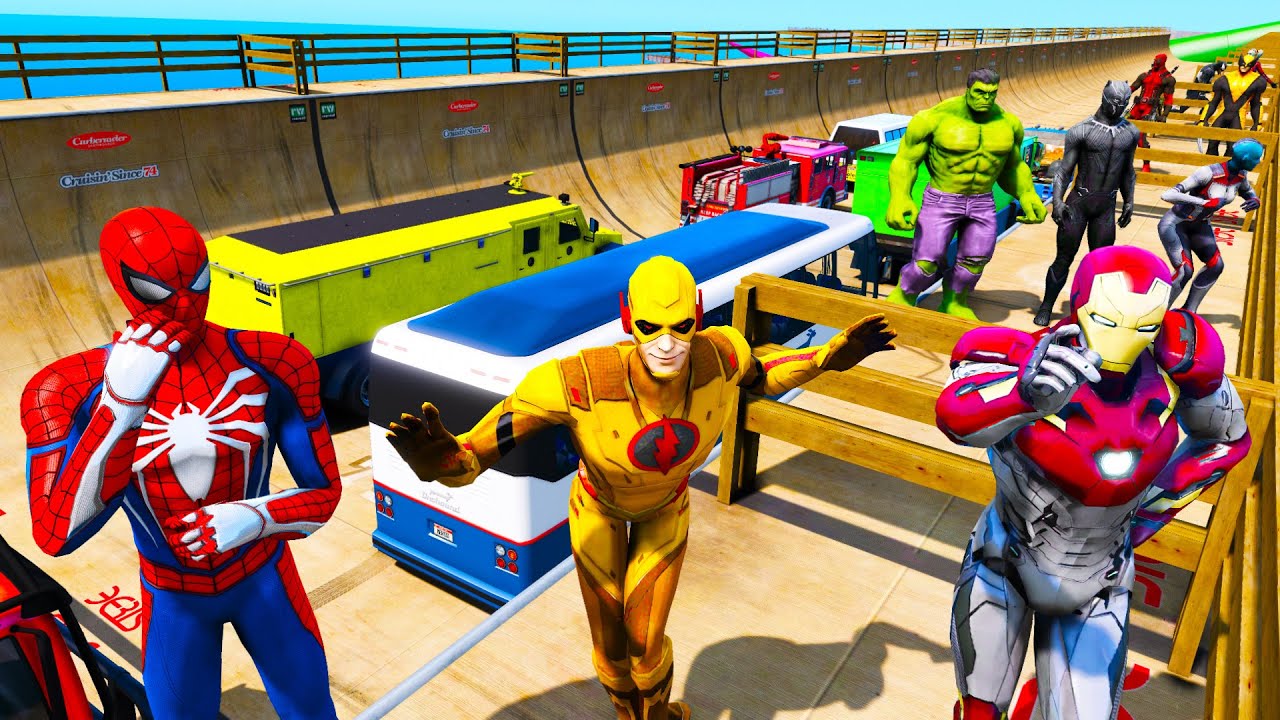 Desafio Skateboard Rampa em Caminhões e Carros Homem Aranha e Heróis - Spider-Man Challange GTA 5