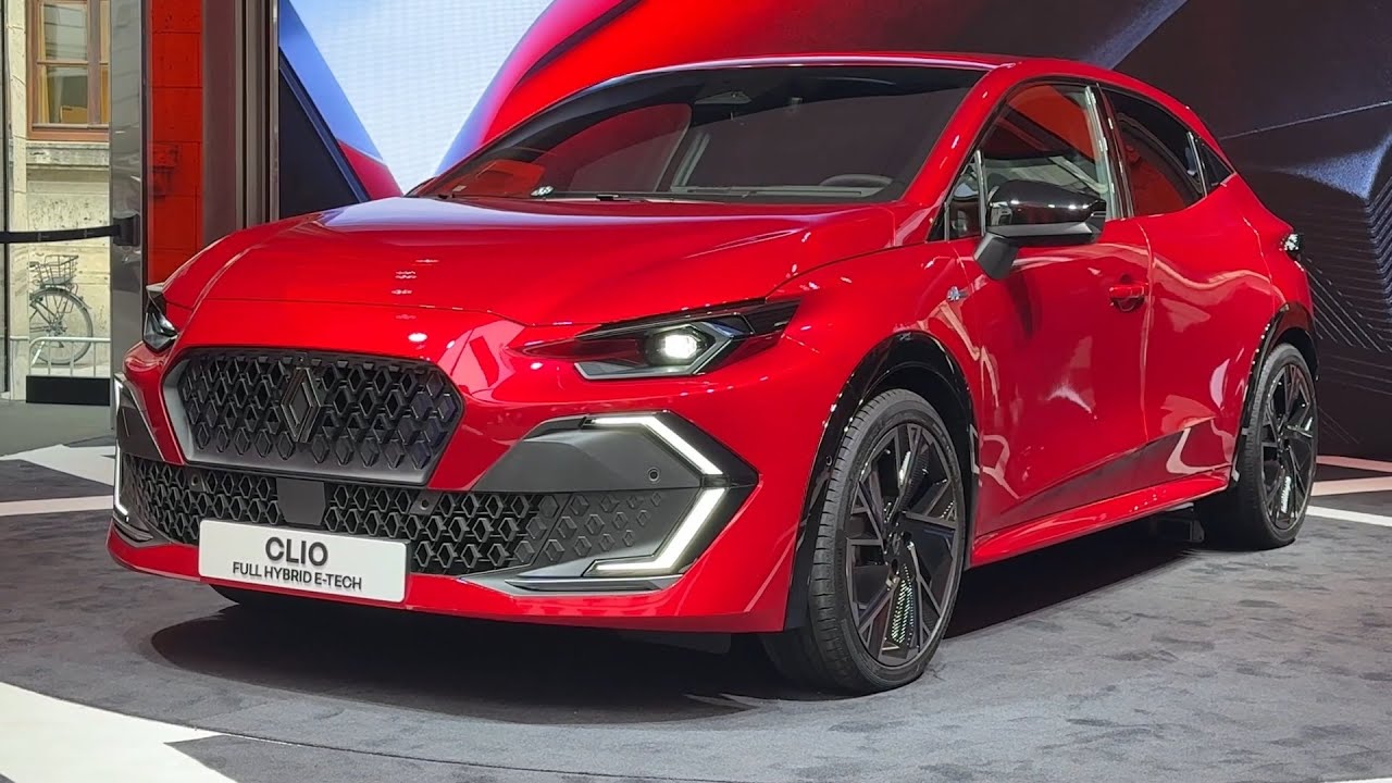 RENAULT CLIO NEW vs OLD (2026 vs PREVIOUS) visual COMPARISON - CHECK OUT the CHANGES