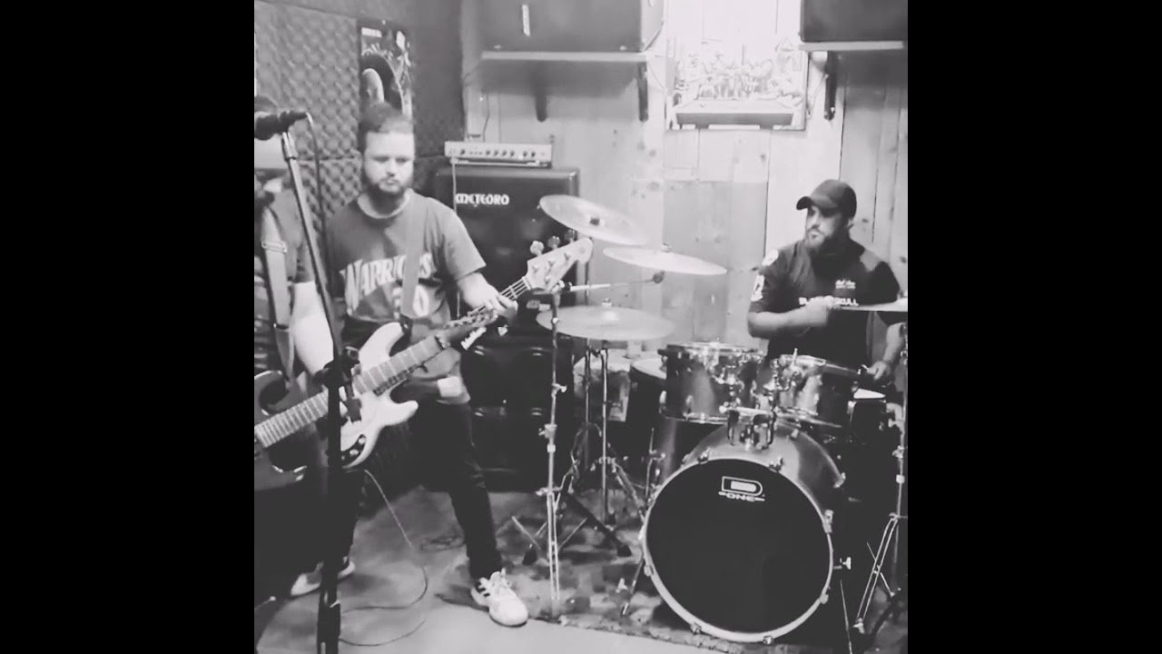 Vedana - Monomania(ao vivo no est&uacute;dio)