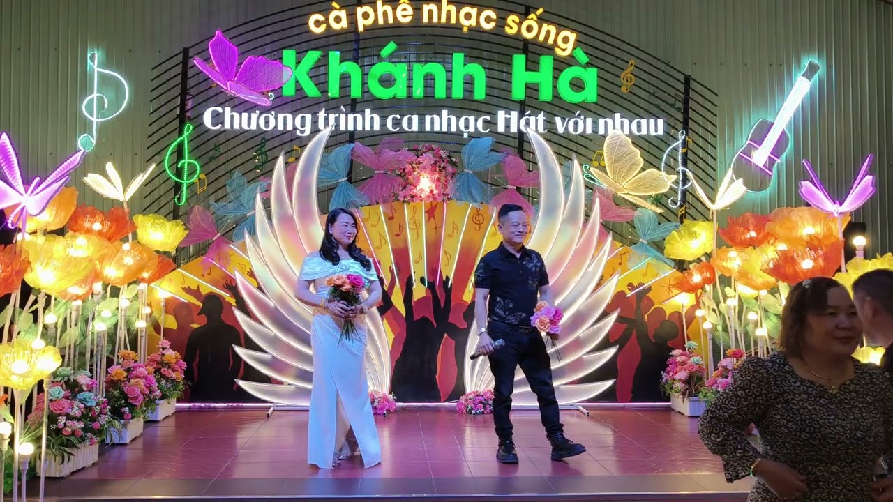 CK : BUỒN VƯƠNG MÀU ÁO - trình bày : Đình Dũng - Cafe Khánh Hà 