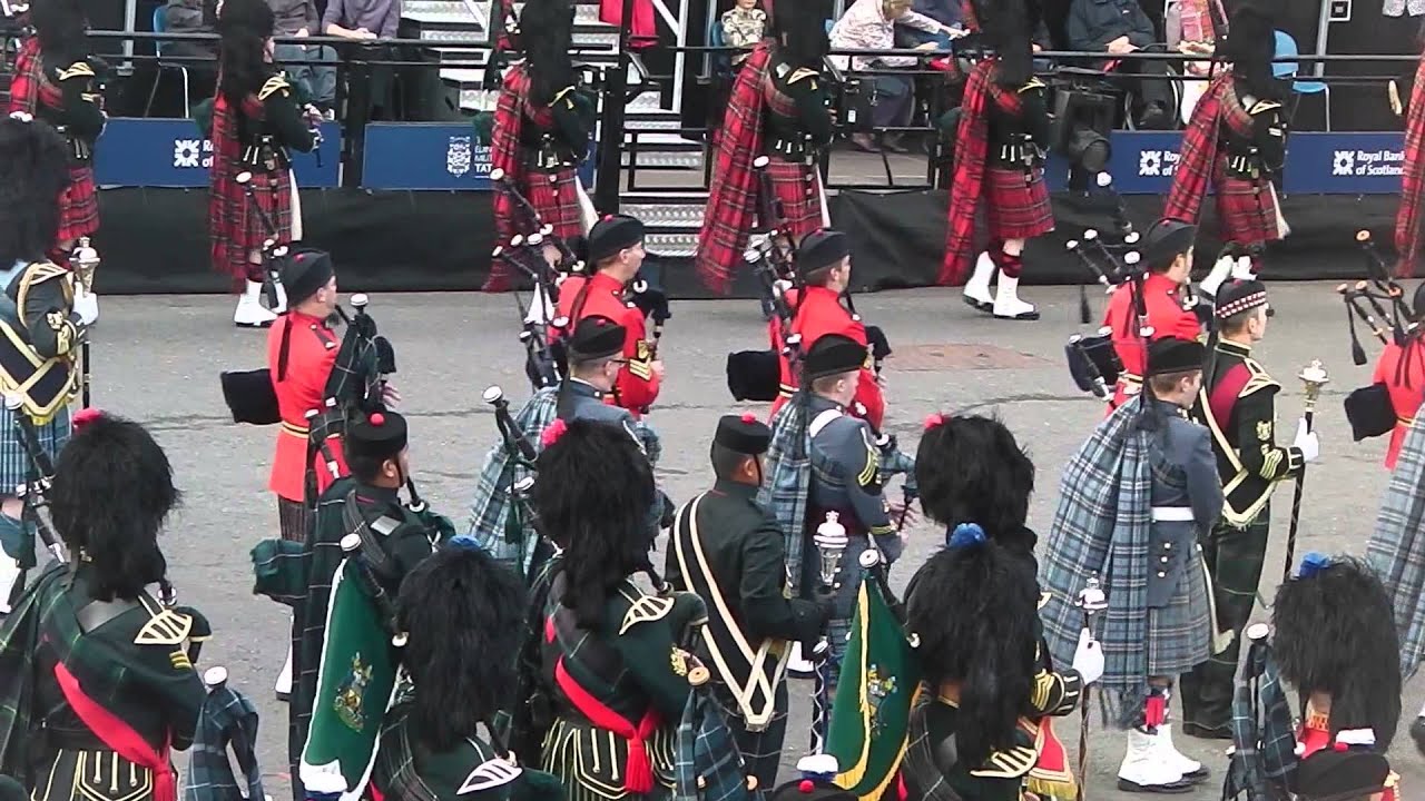 Edinburgh Military Tattoo 2015 - Massed Pipes and Drums