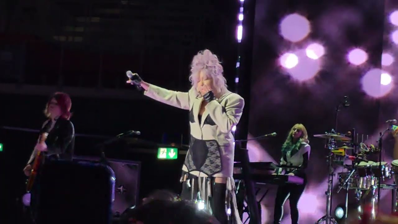 Time After Time - Cyndi Lauper LIVE Duesseldorf 2025