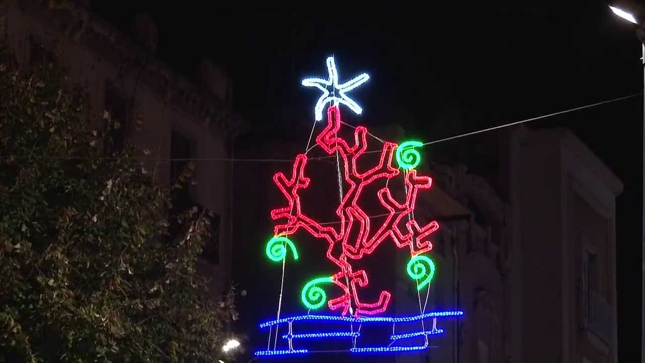 Els llums dalinians il·luminen la campanya de Nadal a Figueres
