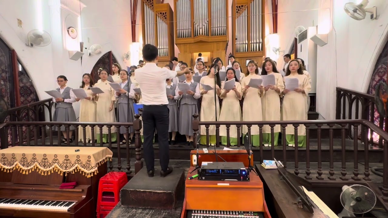 Bánh Thiên Thần ( Panis Angelicus - César Frank) - Ca đoàn Gloria & Sr Phaolo
