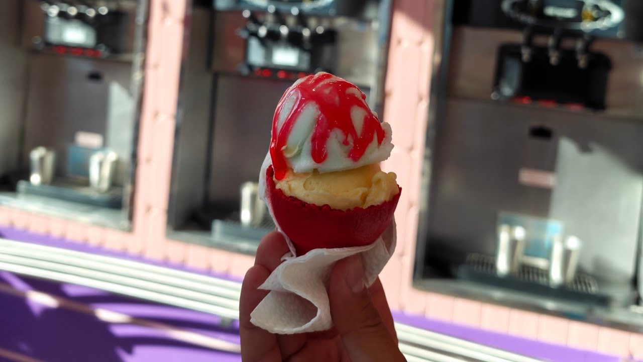 Vanilla spoon en el centro historico by Veronica Safie 😮🍧🍦