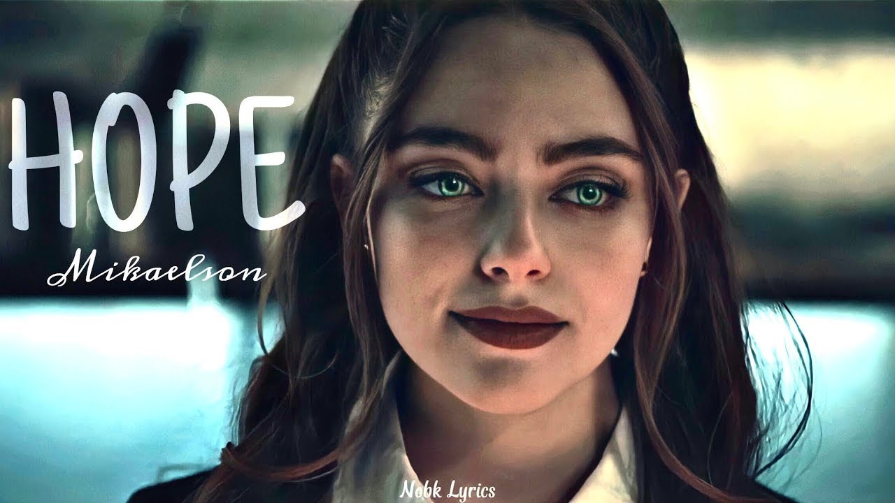 Hope Mikaelson | Prom Queen