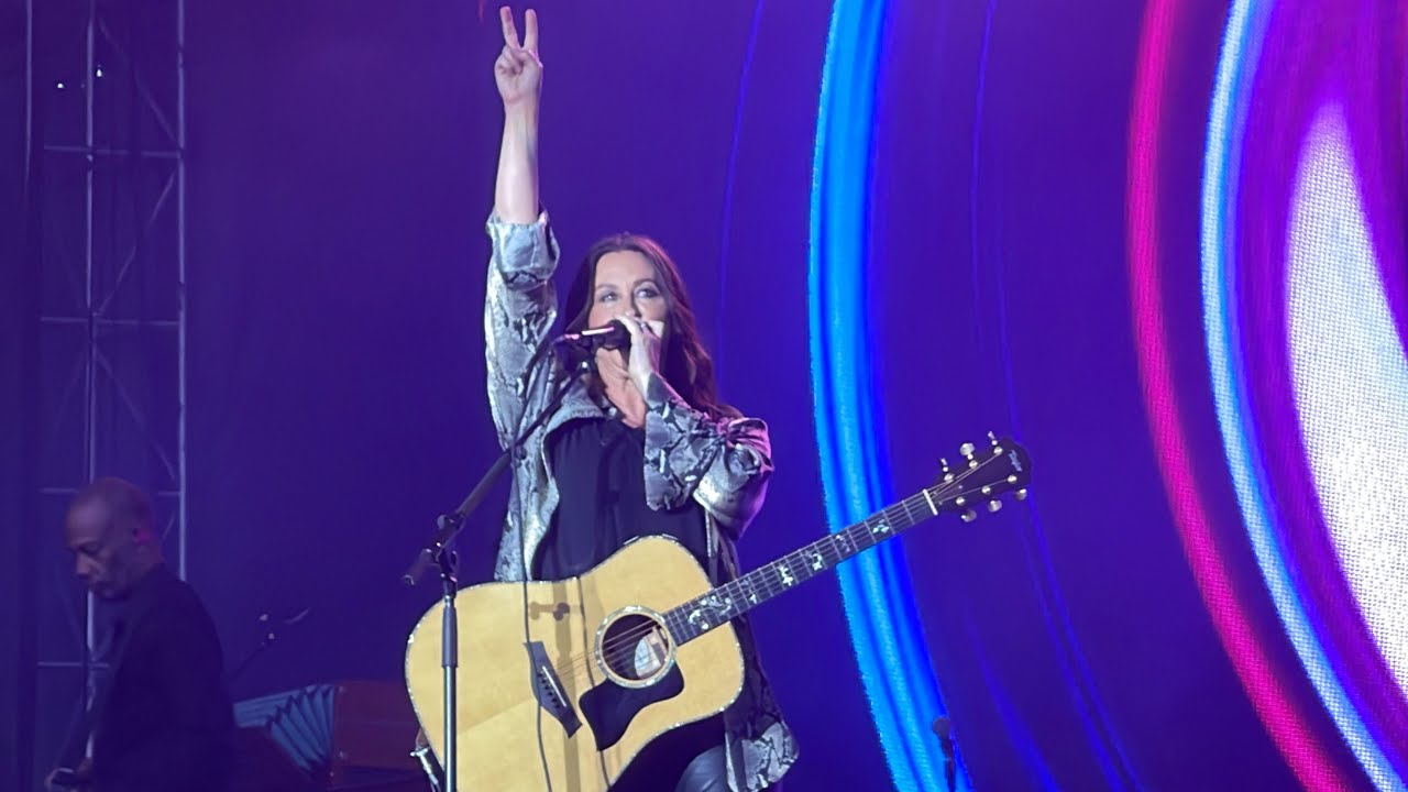 Alanis Morissette “Head Over Feet” Live Boston Calling 2023