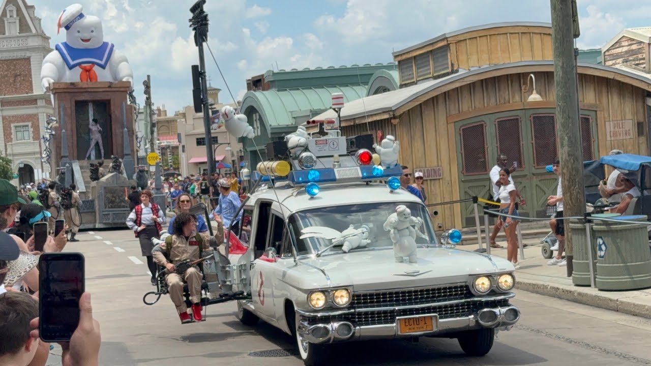 4K Universal Studios Mega Movie Parade - Florida 2025