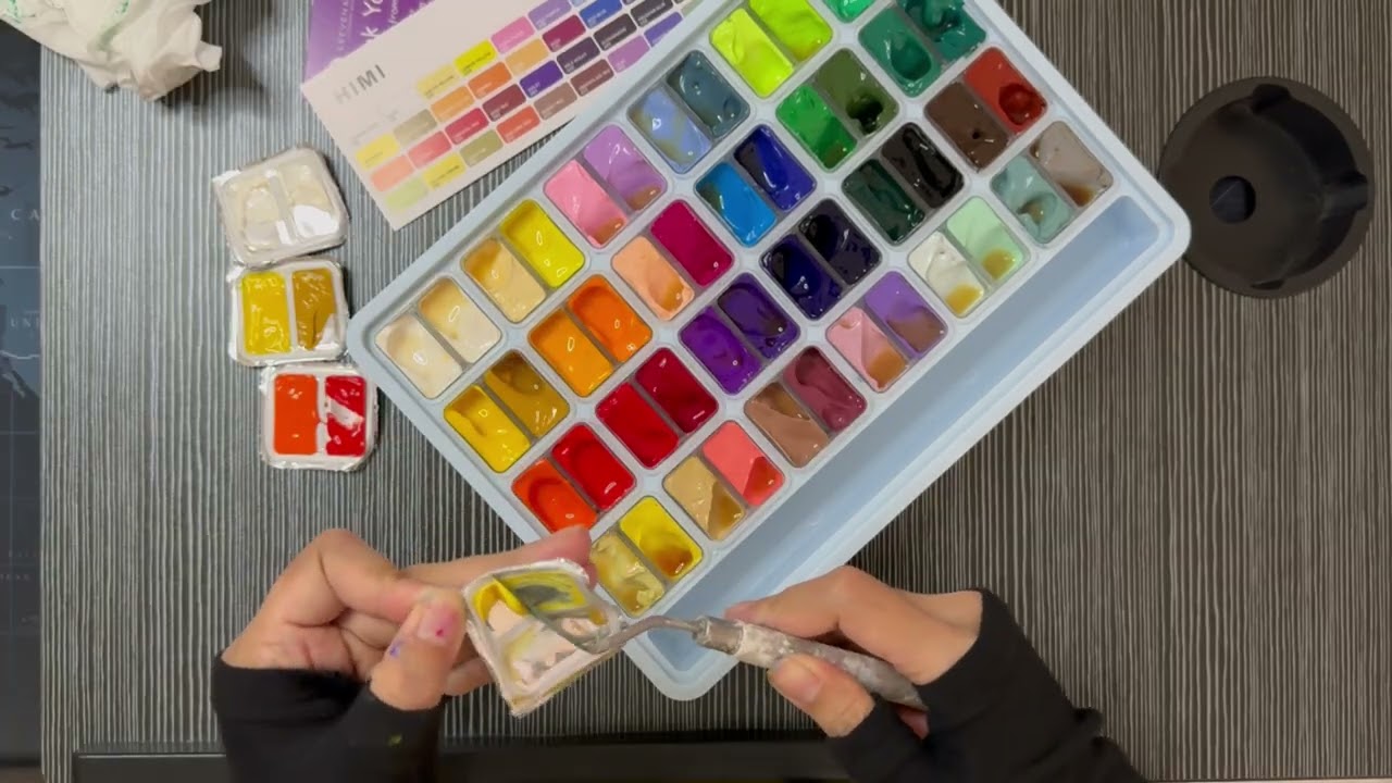 My first gouache. HIMI gouache unboxing.