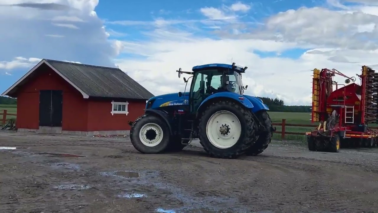 NEW HOLLAND T7050