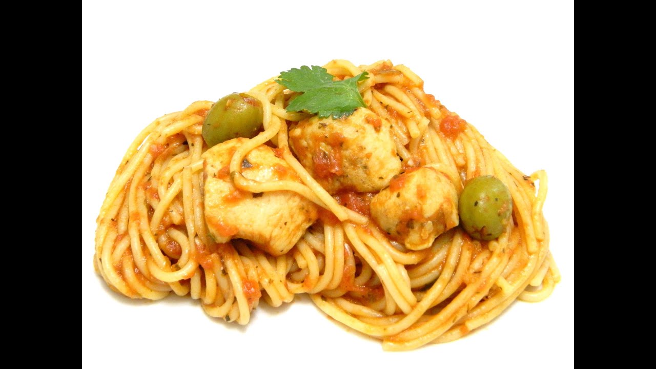 Spaghetti with Chicken Boricua style (Espaguetis con Pollo Criollo)