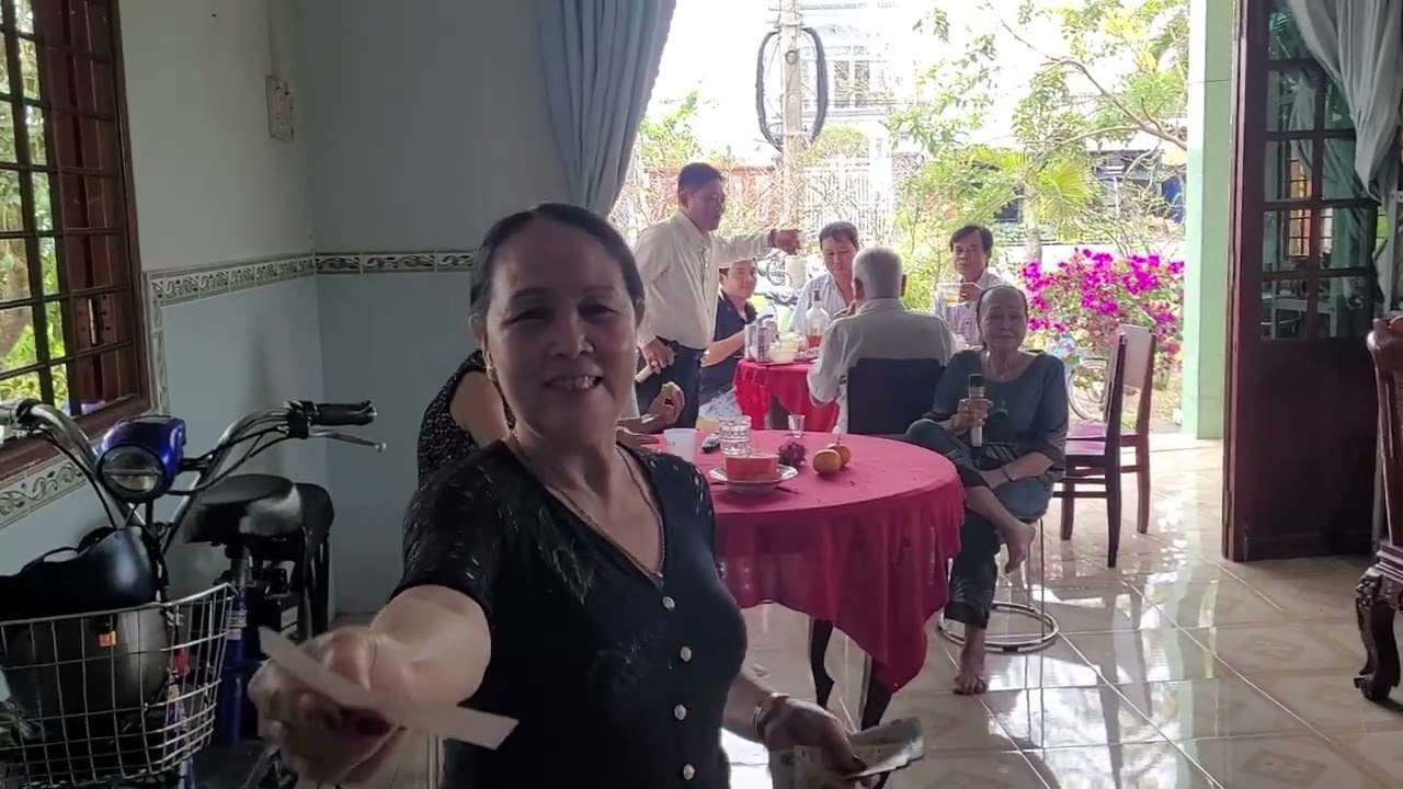Tảo mộ 24 tháng Chạp năm Ât Tỵ chuẩn bị đón năm Bính Ngọ