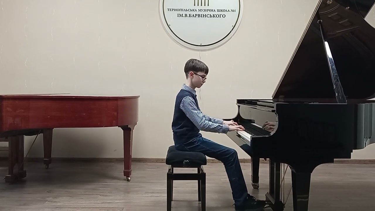 Й.С.Бах.Прелюдія і фуга до мінор.1 т.ДТК. Карашкевич Віталій
