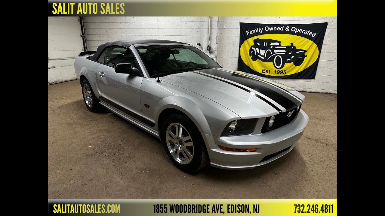 🚗 Unveiling a Gem: 2005 Ford Mustang GT Premium Convertible with Only 20,000 Miles! 🚗