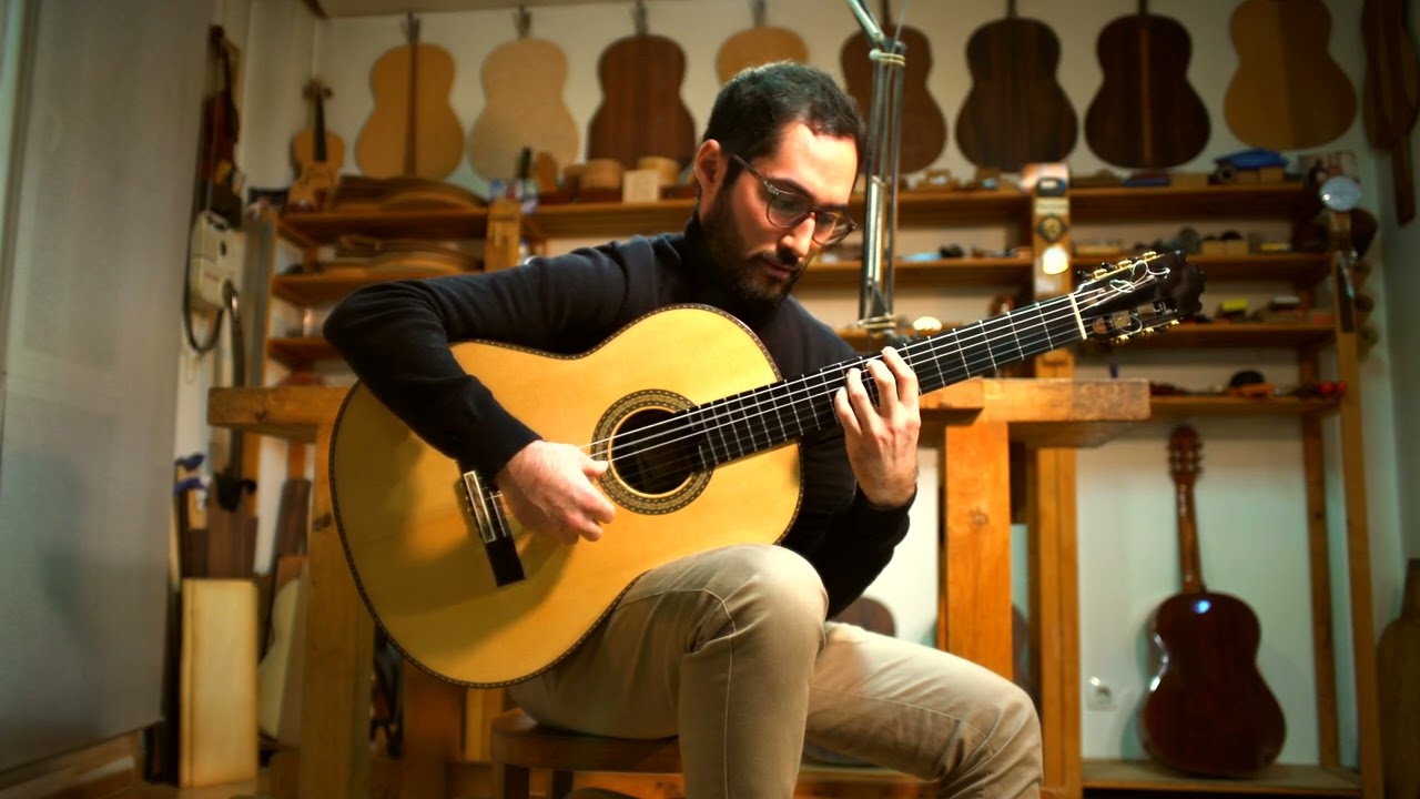 Guitarra Paulino Bernabe model Goldenberg