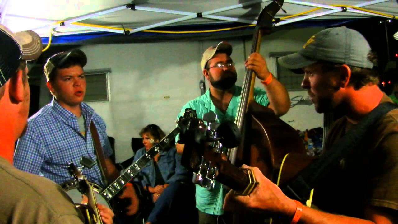Galax 2015 bluegrass - Blueridge Cabin Home