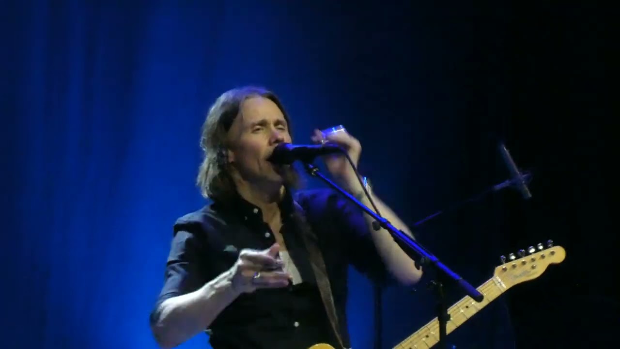 [4K] Myles Kennedy - Tell It Like It Is (Live @poppodium013 Tilburg)