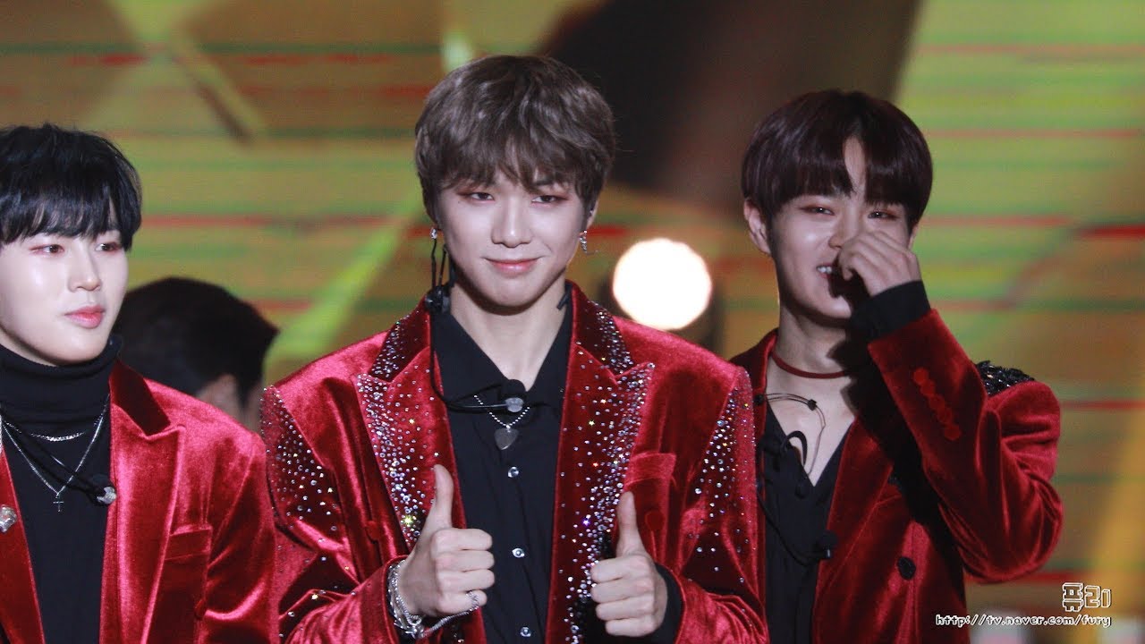 180110 워너원(WannaOne) 강다니엘 - 신인상 (골든디스크 어워즈)