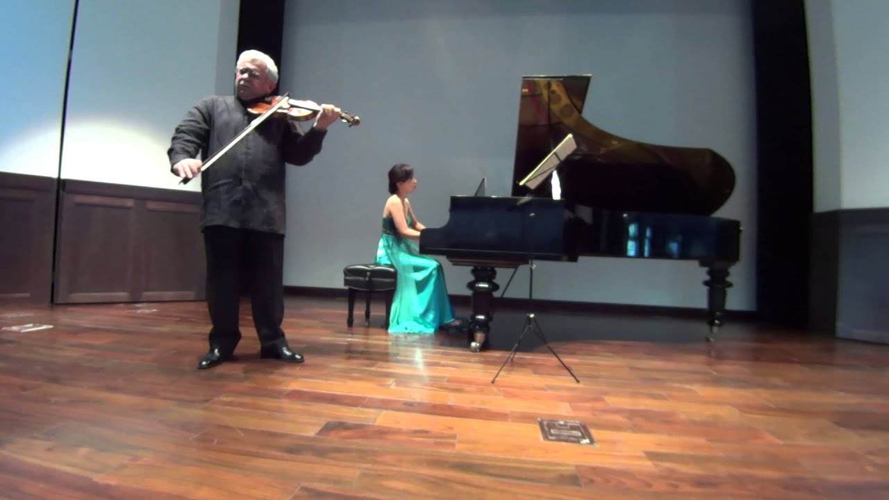 Professor Leonid Sorokow Plays at Osaka University Hall