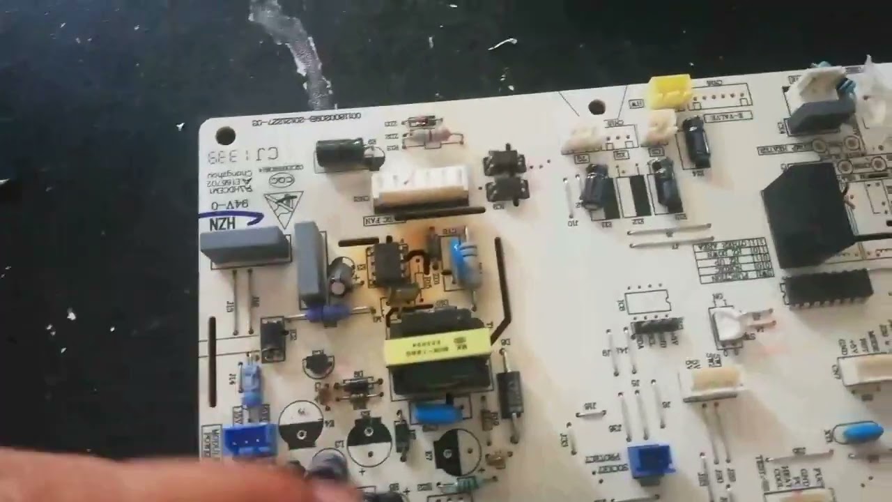 Aire acondicionado Haier error E7.