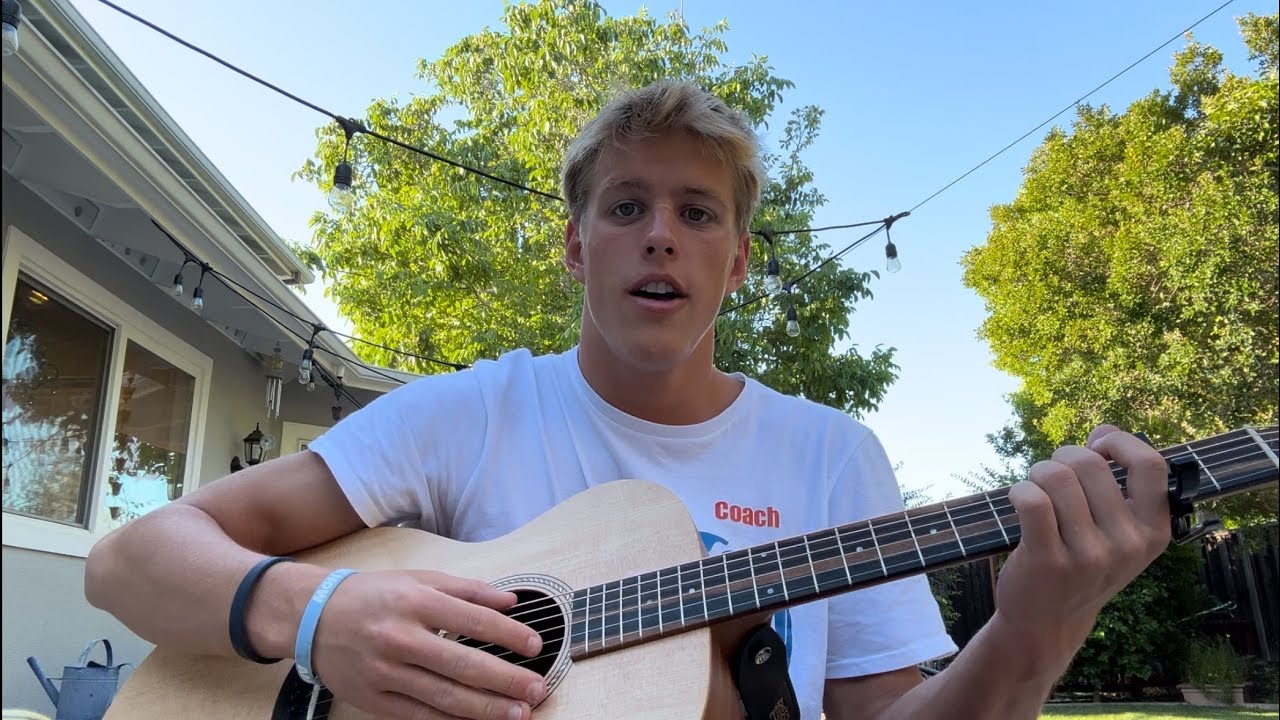 La La - Acoustic Cover