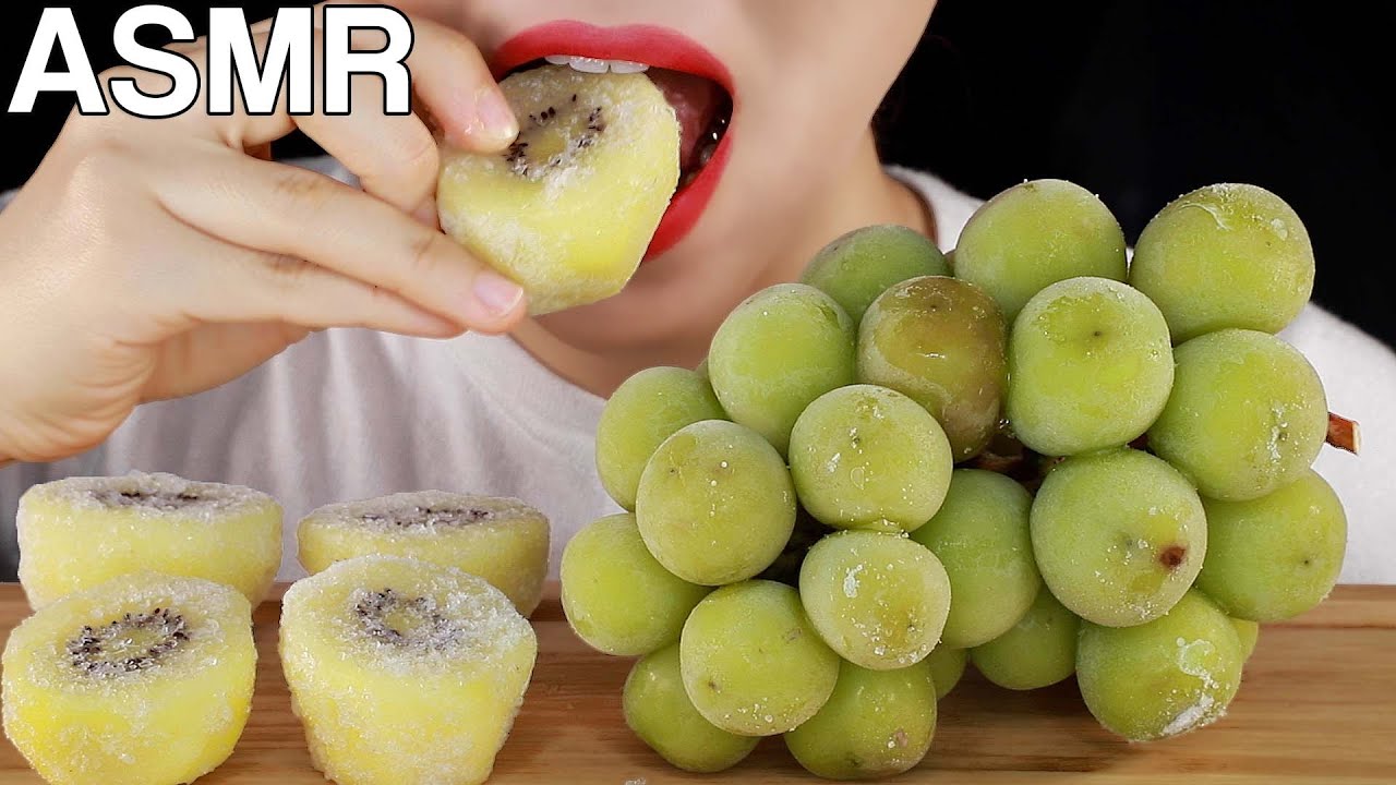 ASMR Frozen Golden Kiwi & Shine Muscat Fruit Eating Sounds | 얼린샤인머스켓, 골드키위 | MINEE EATS