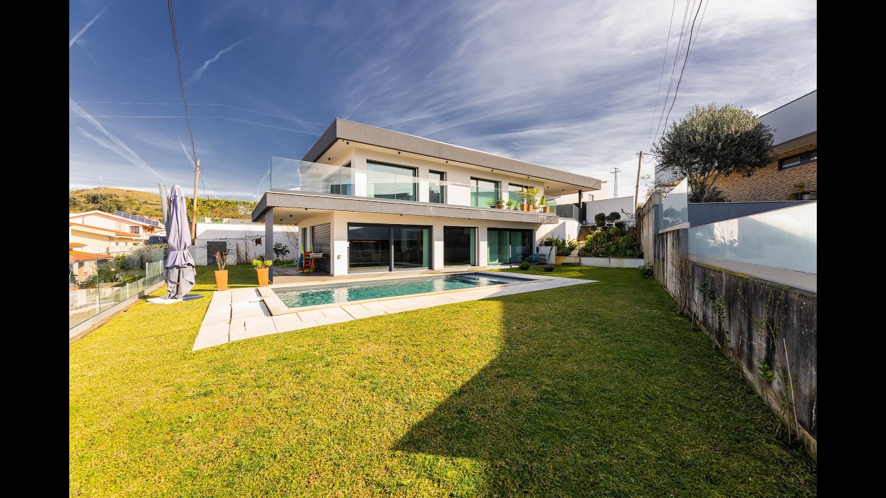 Moradia individual T3 c/piscina em Nogueira_Braga