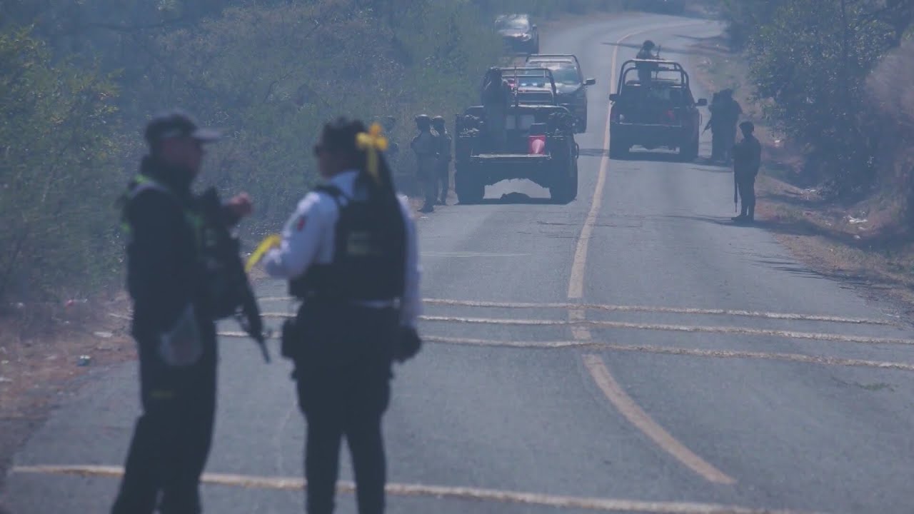 Unrest in Mexico after cartel leader's death disrupts trips for Chicago-area travelers