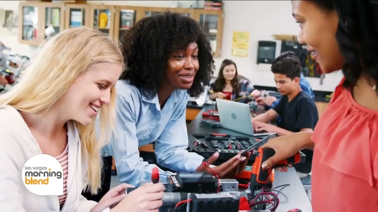 Closing the Gender Gap in Tech with DeVry University