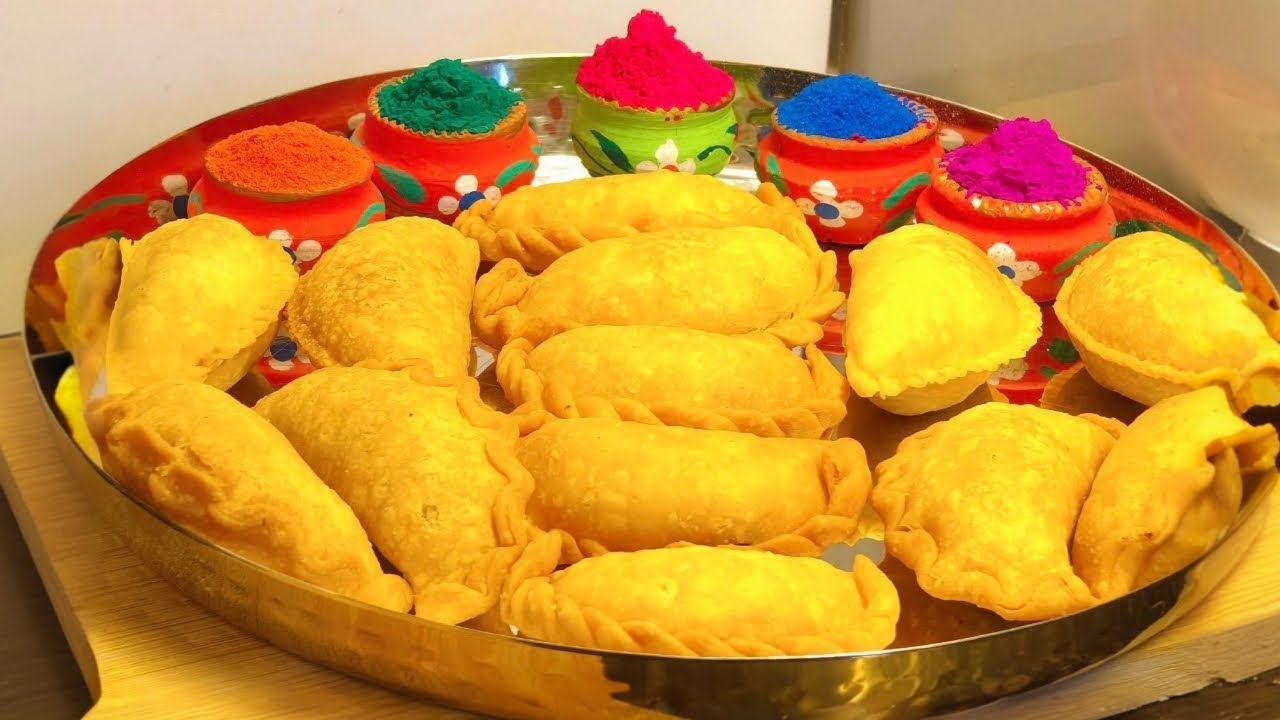 घर की बनी मावे की गुजिया | 3 आसान डिजाइन | एक भी नहीं टूटी|Festival Special Crispy Mawa Gujiya