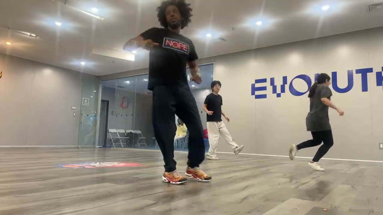 Evolute House Dance Class 3/8/26