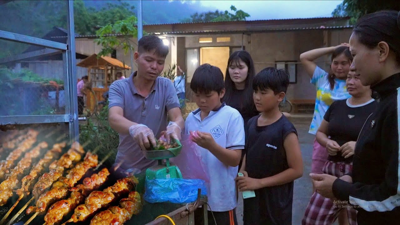 KONG & BINH celebrates the opening of a super delicious Beijing grilled meat skewer stall
