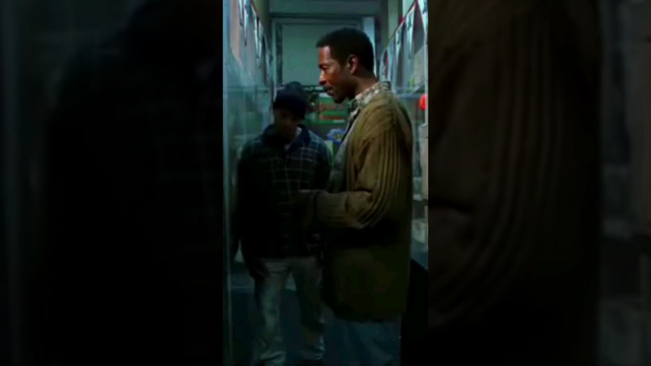 Freamon and Sydnor Go Undercover to Grab Up Bird in The Wire