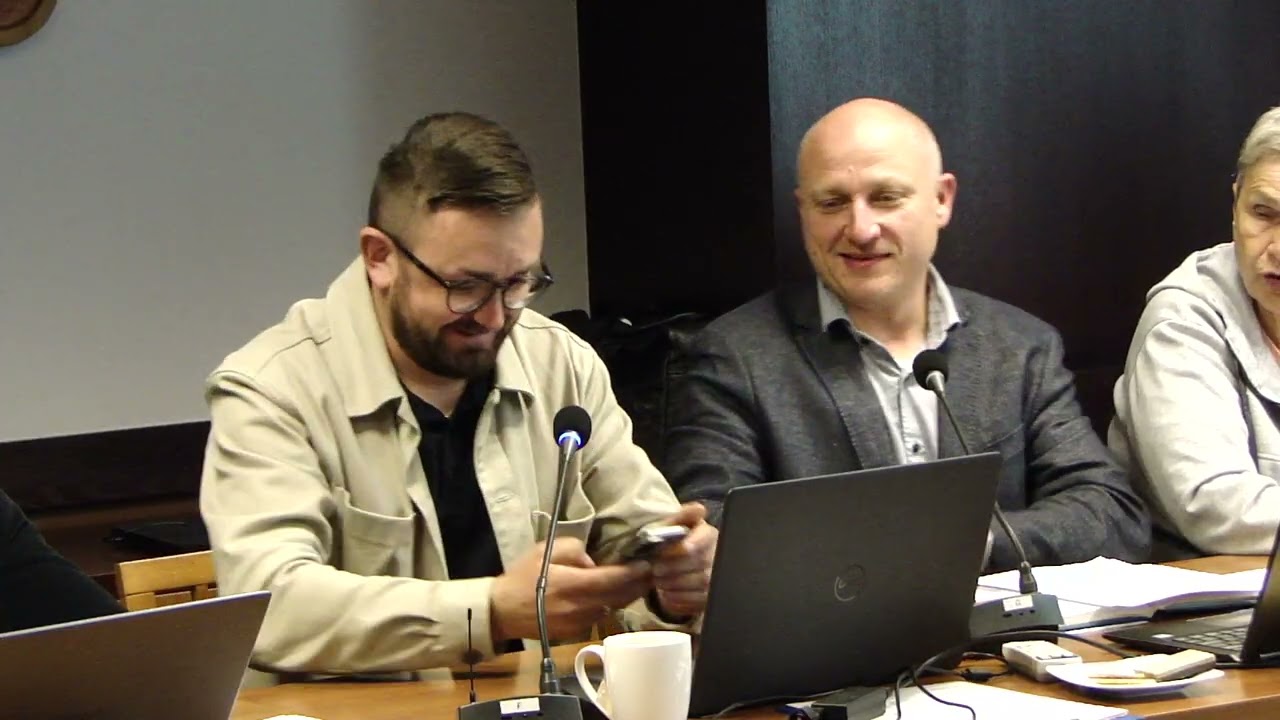 Cz  9 K społ , edu  i bez 23 035 2025 r  uchwała teren SP Kosakowo   inne uchwały
