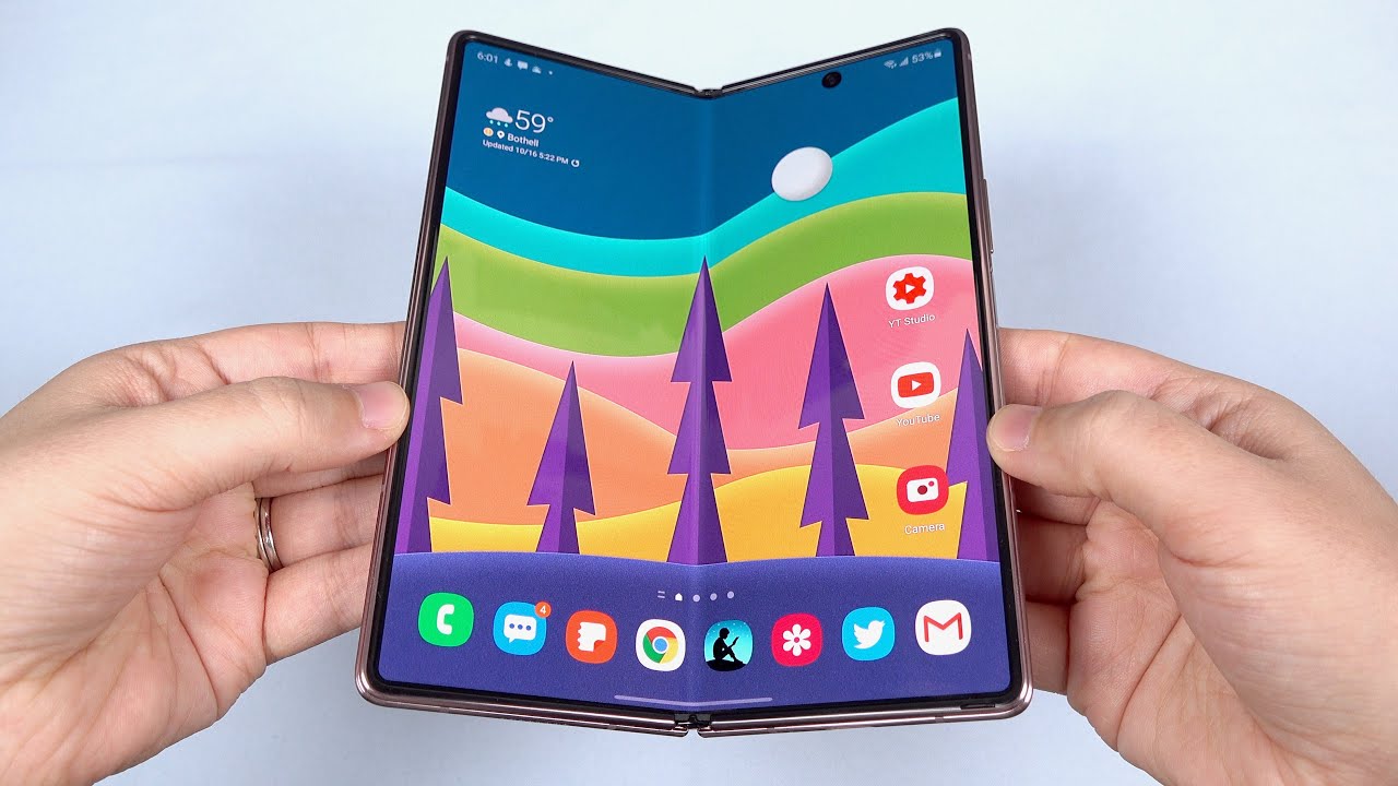 Z Fold 2 Display Review: All You Need To Know