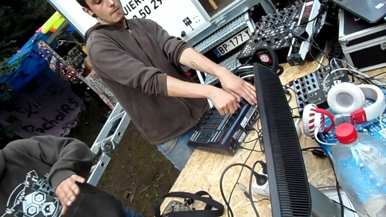 Teuf maori ! Live Tit Bordel VS Ratus le 10/09/11
